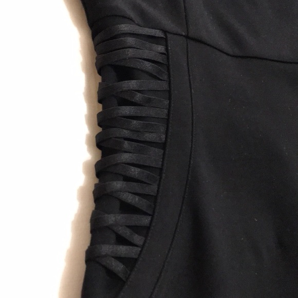 Guess Women’s Sleeveless Derora Dress - Picture 3 of 4